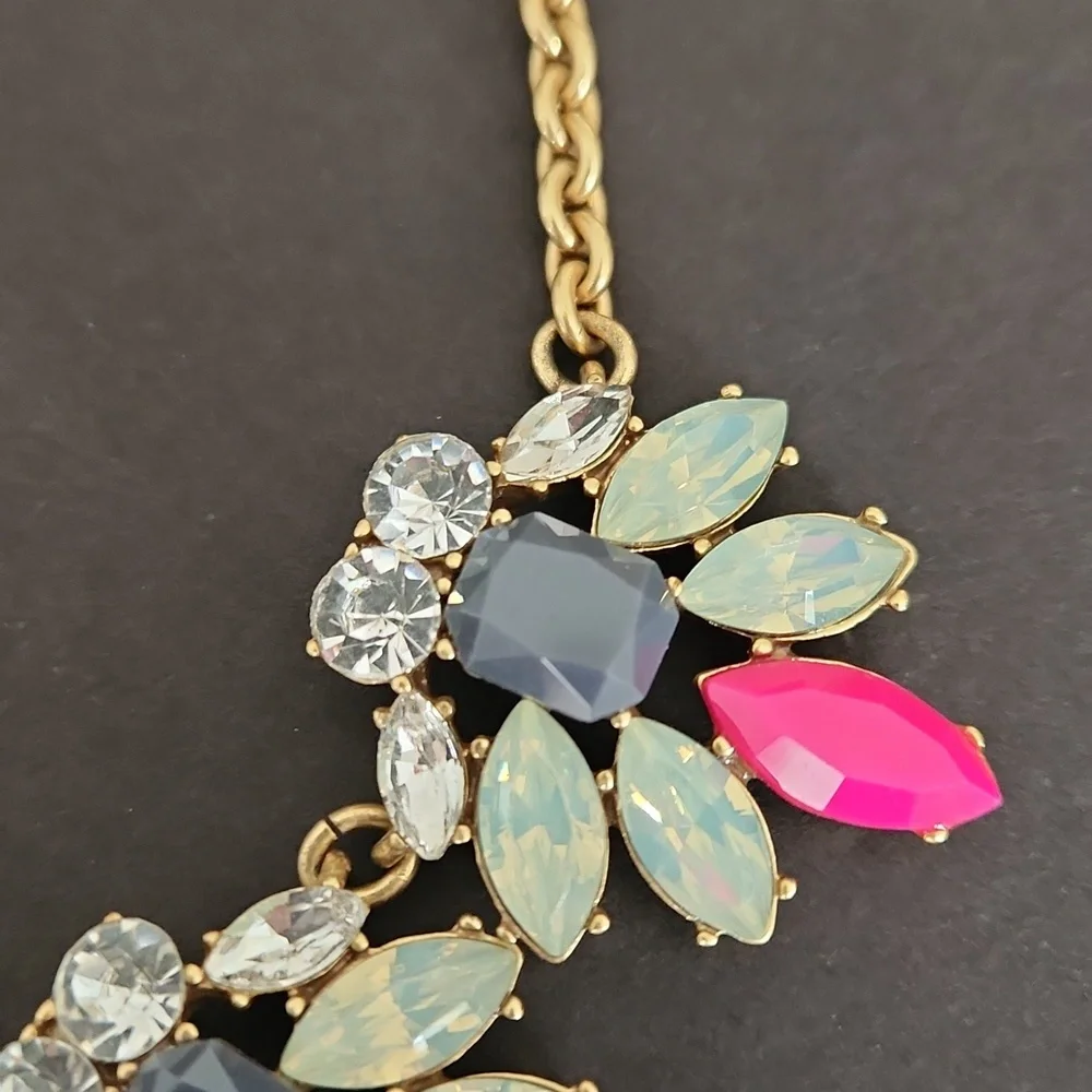 J Crew Factory Pink and Crystal Statement Necklace - Picture 2 of 4
